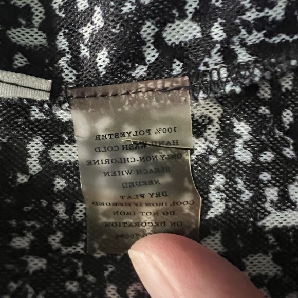 Ann Taylor Black and White Sequin Fitted Tank Top - Picture 5 of 5